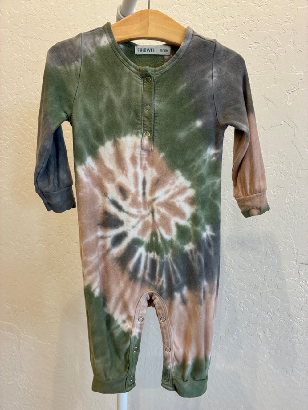 Fairwell Olive, Tan & Gray Tie-Dye Kids Footie